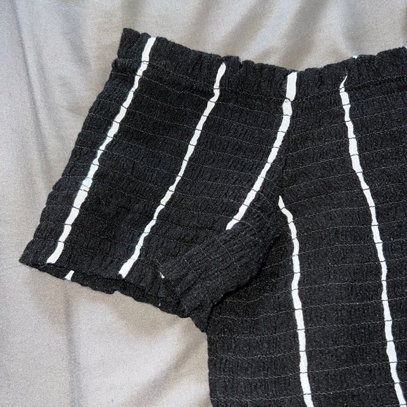 Kendall & Kylie Off the Shoulder Top - Picture 3 of 5